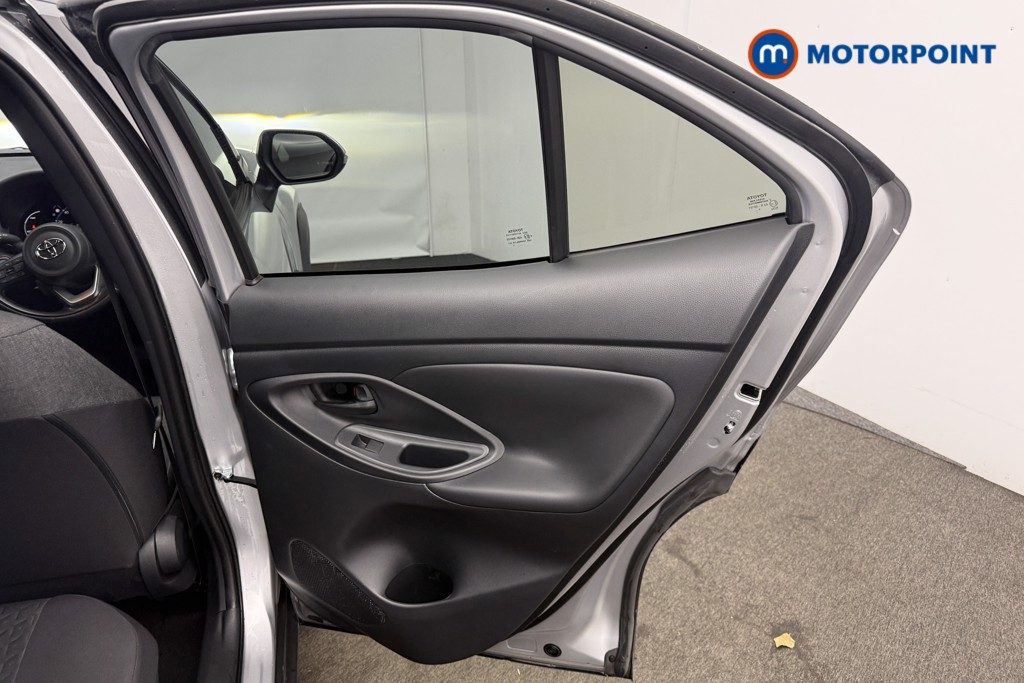 Used Toyota Yaris Cross 2023 for sale - 76739090: Photo 23