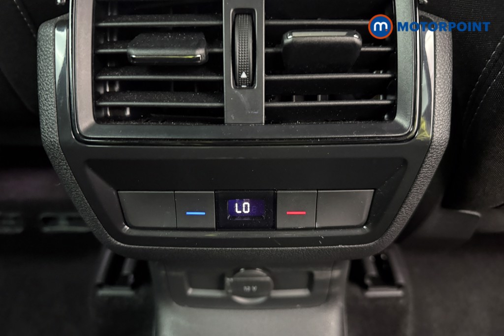 Used Skoda Karoq 2024 for sale - 76557569: Photo 19