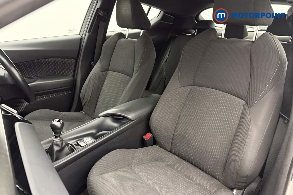 Used Toyota C-HR for sale - 77901935: Photo 11