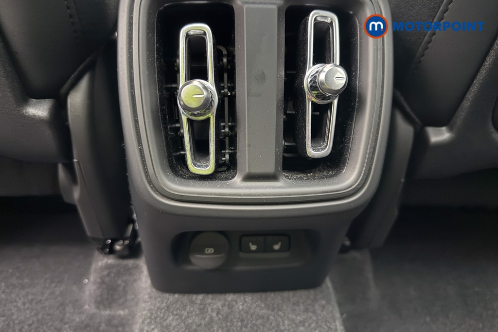 Used Volvo XC40 2024 for sale - 77679639: Photo 25