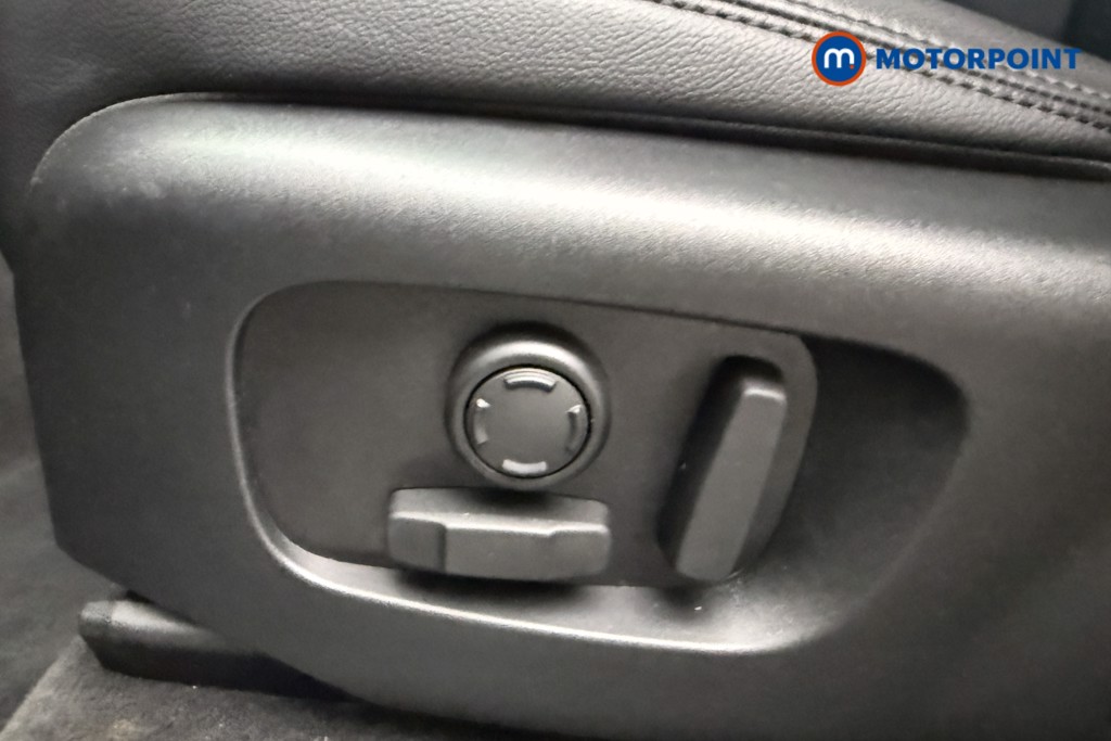 Used Land Rover Range Rover Velar 2023 for sale - 77804836: Photo 26