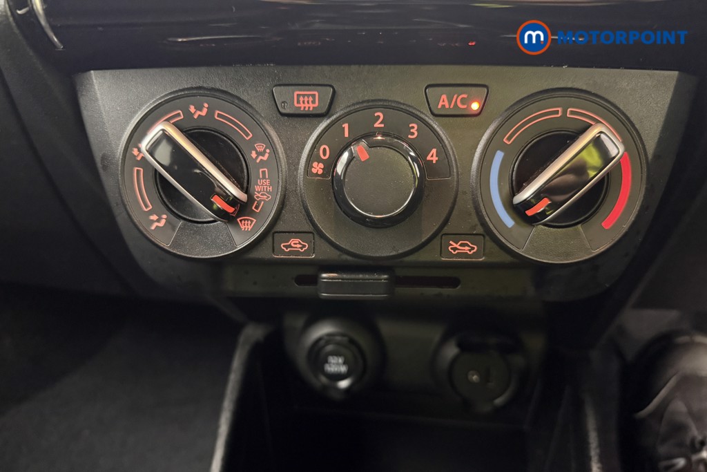 Used Suzuki Swift 2022 for sale - 76209565: Photo 31