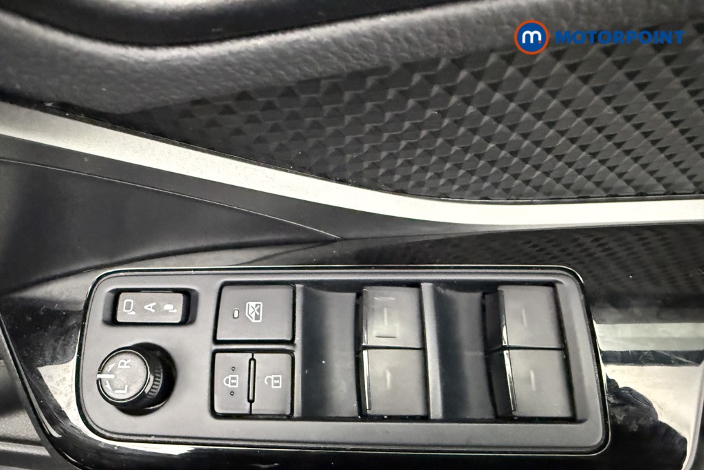 Used Toyota C-HR 2022 for sale - 76723309: Photo 27