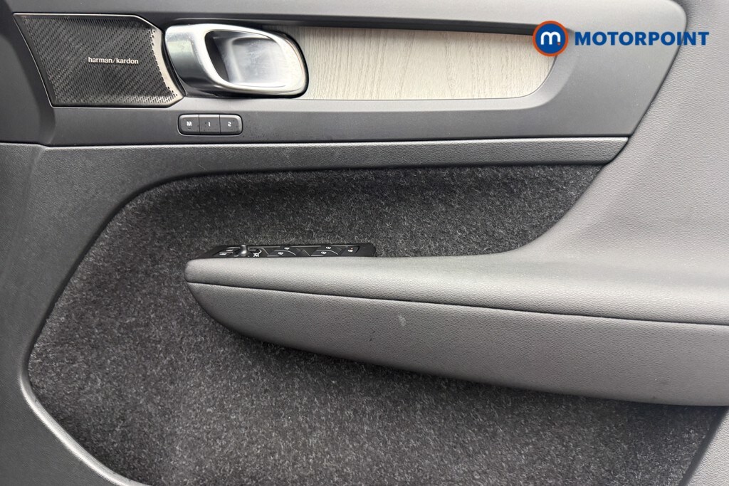 Used Volvo XC40 2021 for sale - 77543210: Photo 27