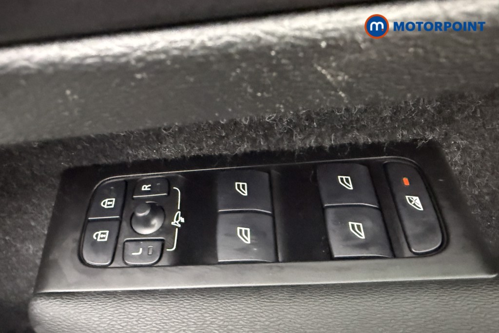 Used Volvo XC40 2021 for sale - 77543210: Photo 28