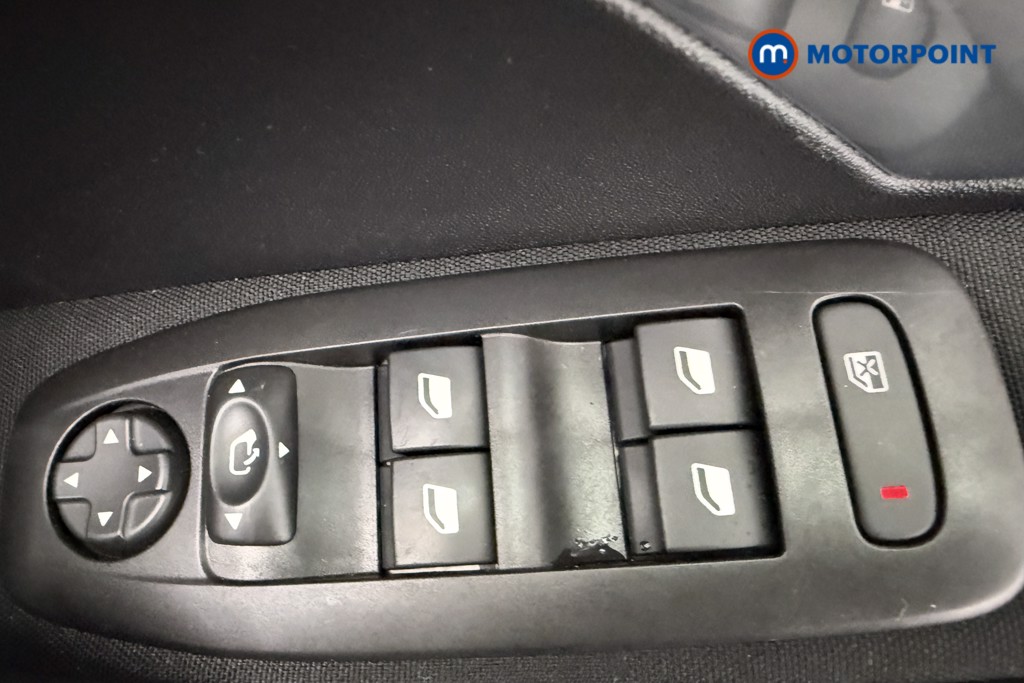 Used Peugeot 2008 2019 for sale - 77033975: Photo 27