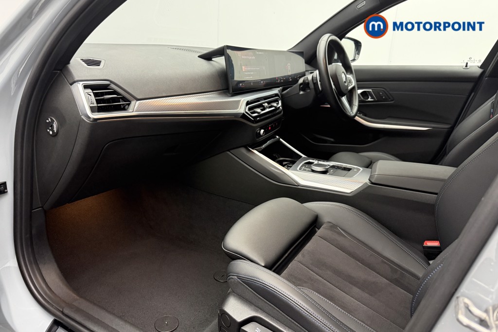 Used BMW 3 Series 2024 for sale - 76364184: Photo 16