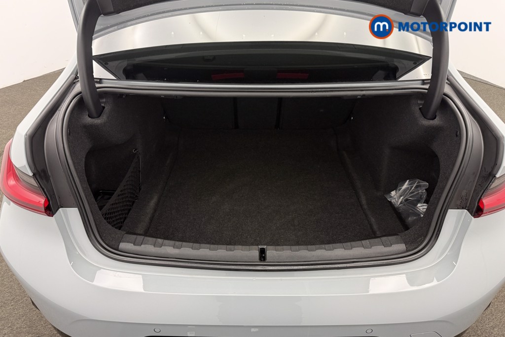 Used BMW 3 Series 2024 for sale - 76364184: Photo 18