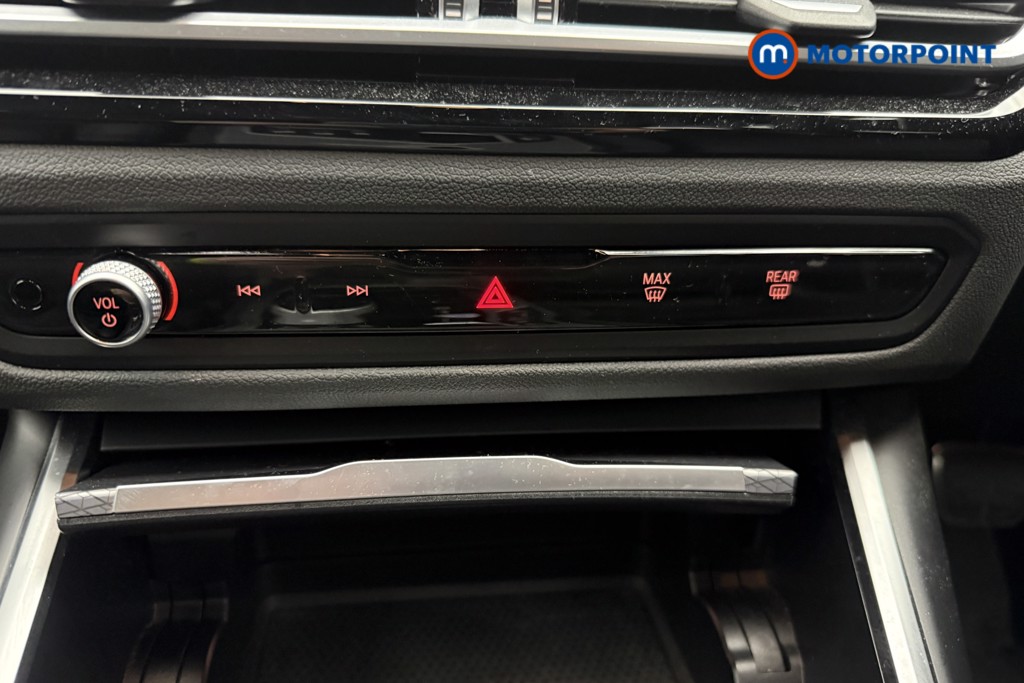 Used BMW 3 Series 2024 for sale - 76364184: Photo 30