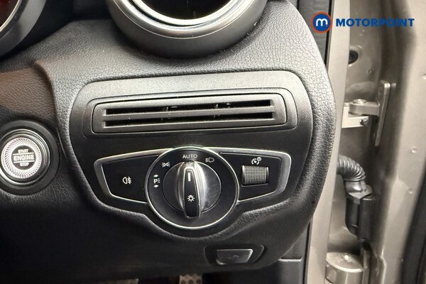 Used Mercedes-Benz GLC 2019 for sale - 76147093: Photo 30