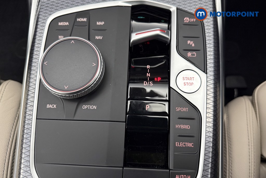 Used BMW 3 Series 2024 for sale - 76616519: Photo 11