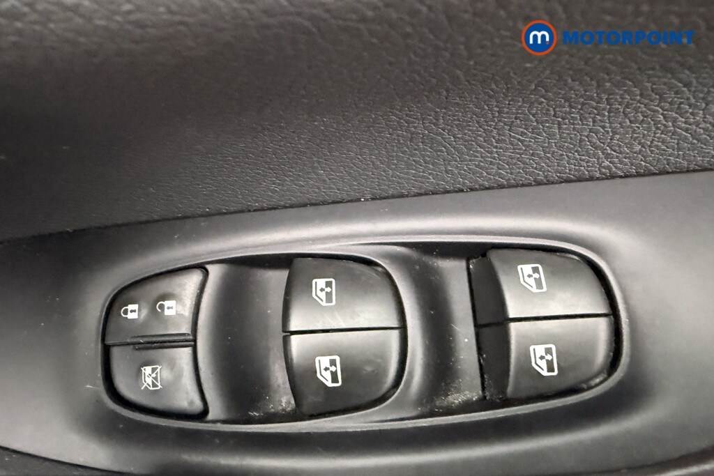 Used Nissan Qashqai for sale - 77661377: Photo 29