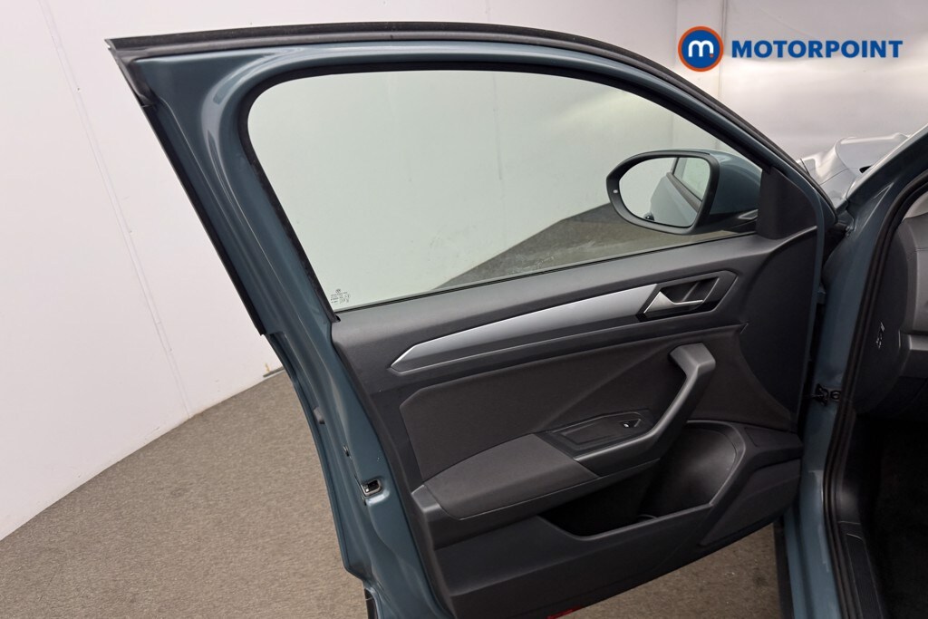 Used Volkswagen T-Roc for sale - 78148772: Photo 12