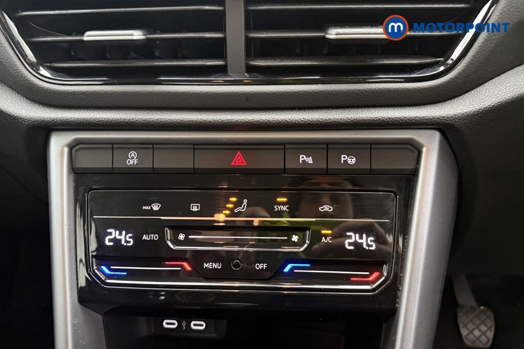 Used Volkswagen T-Roc for sale - 78148772: Photo 31