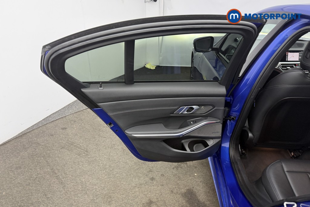 Used BMW 3 Series 2021 for sale - 77334130: Photo 16