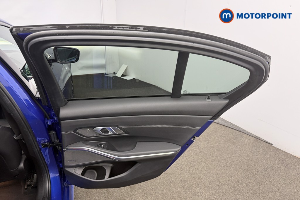 Used BMW 3 Series 2021 for sale - 77334130: Photo 24