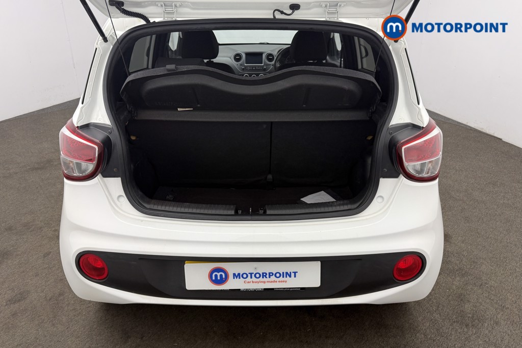 Used Hyundai i10 2018 for sale - 76782747: Photo 13