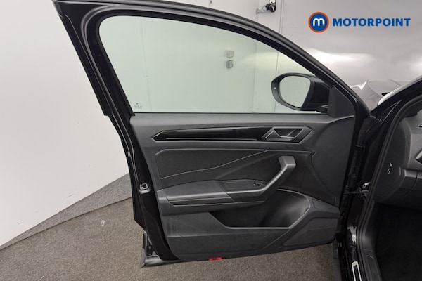 Used Volkswagen T-Roc 2022 for sale - 76222811: Photo 13