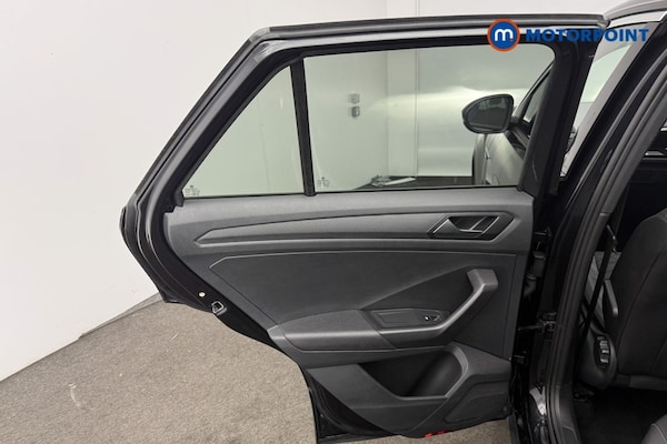 Used Volkswagen T-Roc 2022 for sale - 76222811: Photo 17