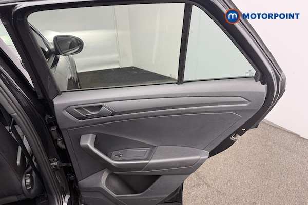 Used Volkswagen T-Roc 2022 for sale - 76222811: Photo 24