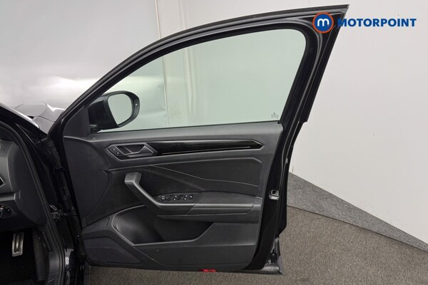 Used Volkswagen T-Roc 2022 for sale - 76222811: Photo 27