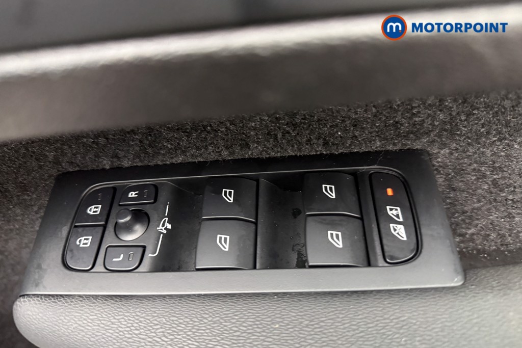 Used Volvo XC40 2024 for sale - 76641270: Photo 23