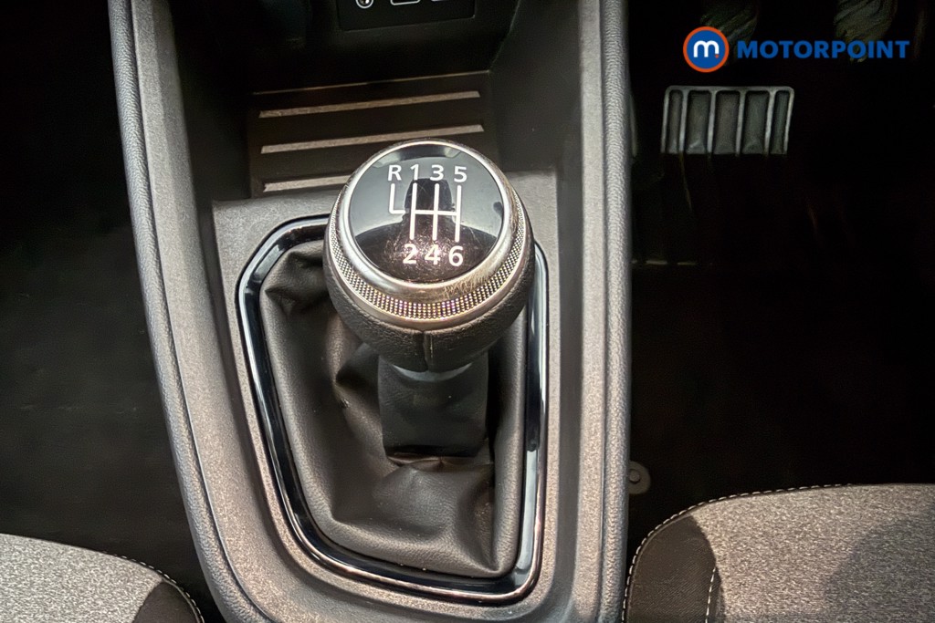 Used Renault Clio 2024 for sale - 76905585: Photo 15