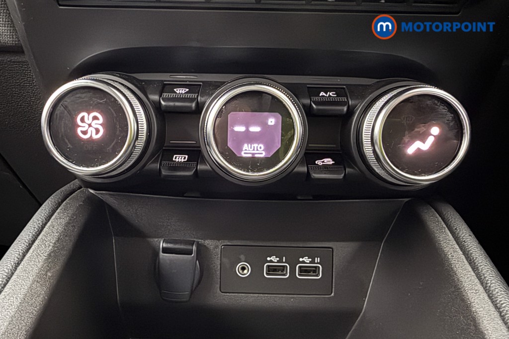 Used Renault Clio 2024 for sale - 76905585: Photo 24