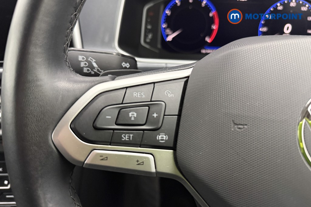 Used Volkswagen T-Roc 2022 for sale - 76603584: Photo 14