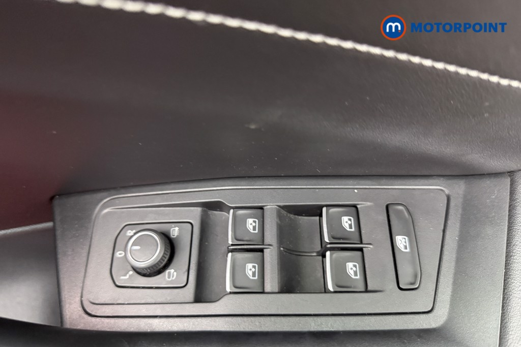 Used Volkswagen T-Roc 2022 for sale - 76603584: Photo 16