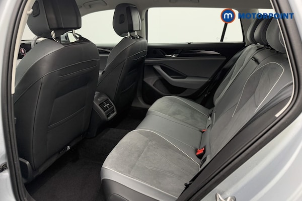 Used Volkswagen Passat 2025 for sale - 76290917: Photo 12