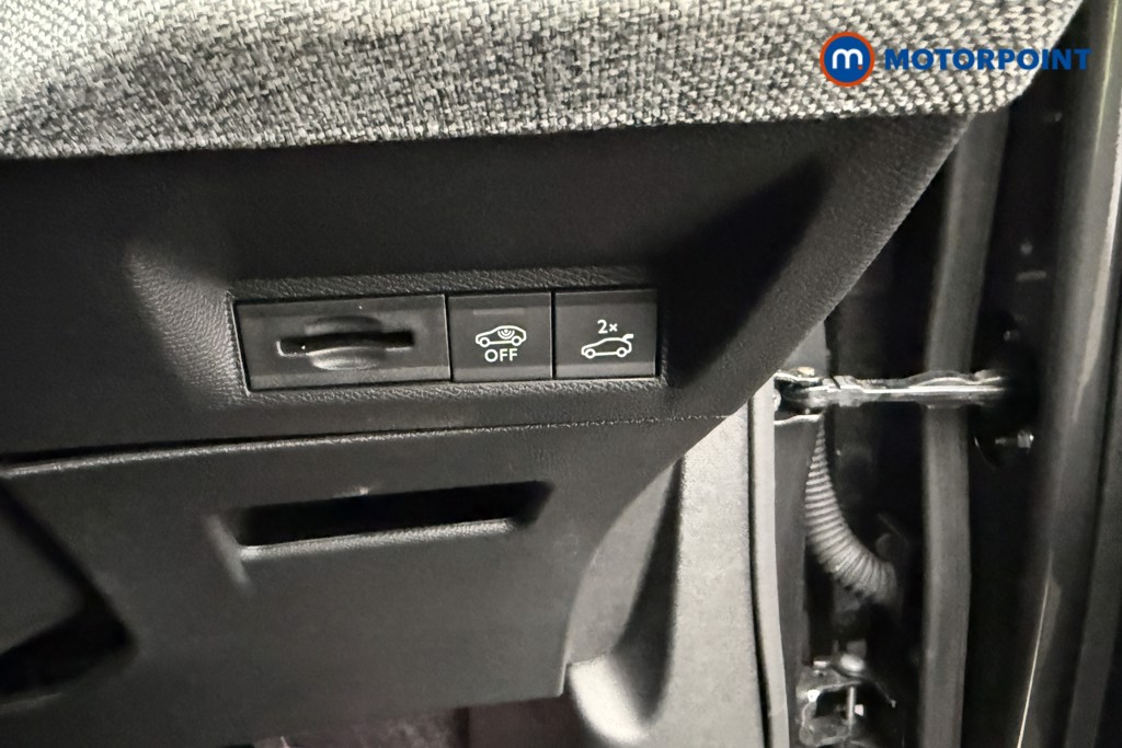 Used Peugeot 5008 2025 for sale - 76650736: Photo 32