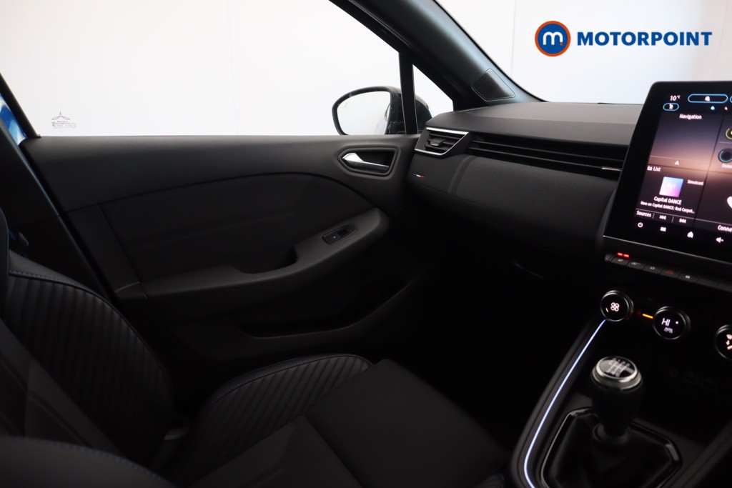 Used Renault Clio for sale - 77077580: Photo 29