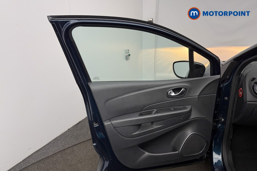 Used Renault Captur 2019 for sale - 77741186: Photo 12