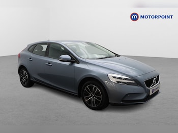 Used Volvo V40 2019 for sale - 76972141: Photo