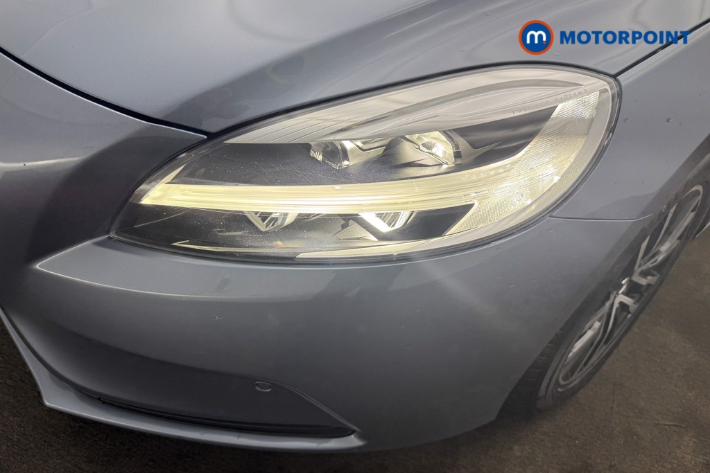 Used Volvo V40 2019 for sale - 76972141: Photo 28