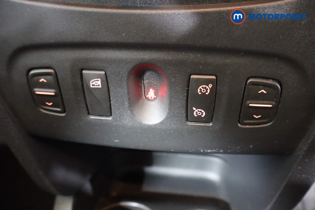 Used Dacia Sandero Stepway 2020 for sale - 76758337: Photo 20