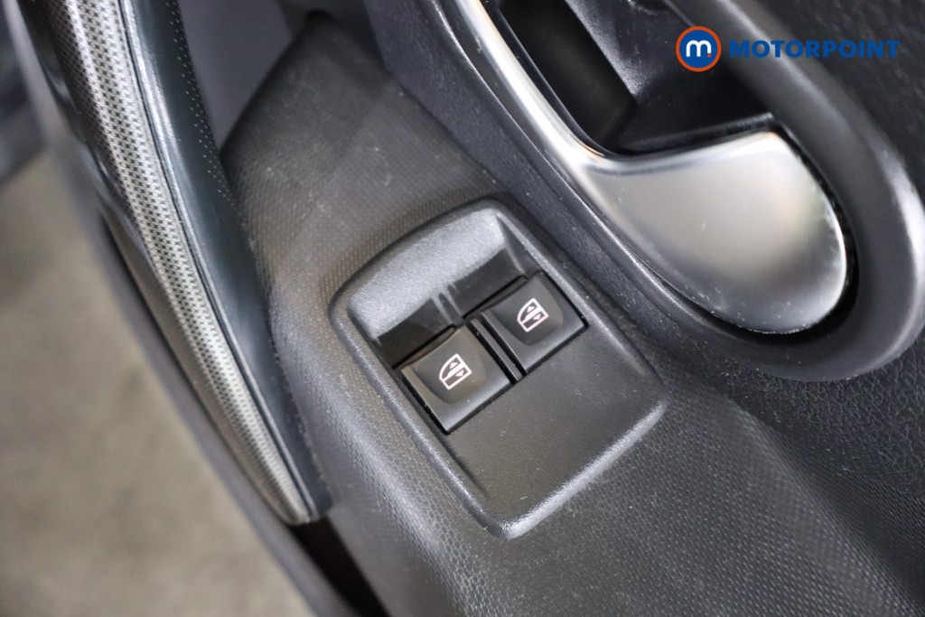 Used Dacia Sandero Stepway 2020 for sale - 76758337: Photo 28