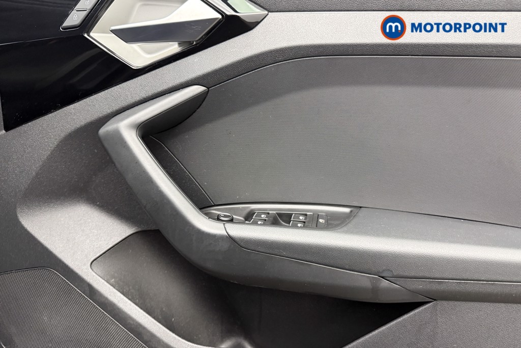 Used Audi A1 for sale - 77490385: Photo 24