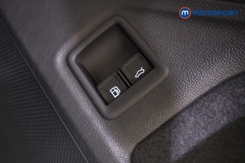 Used Volkswagen Passat 2025 for sale - 76394292: Photo 17