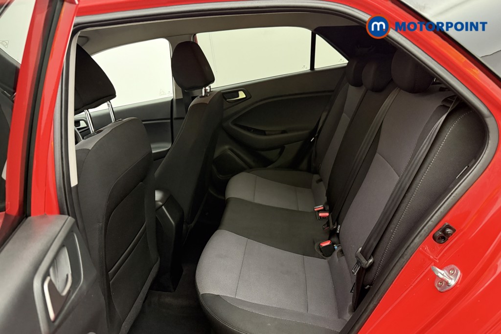Used Hyundai i20 2018 for sale - 76127784: Photo 13