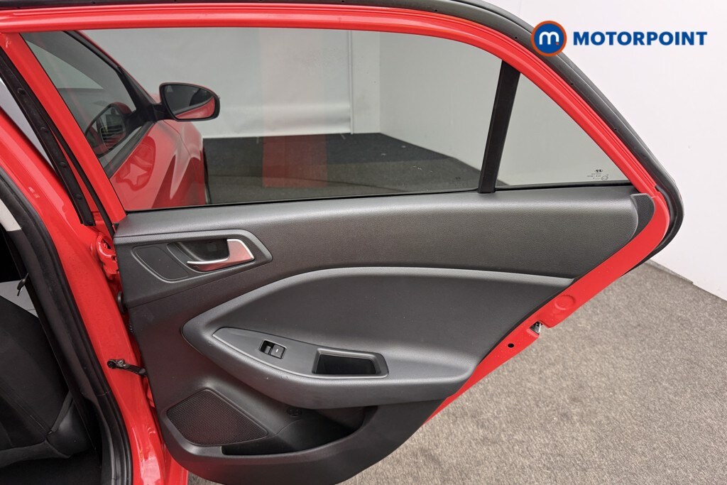 Used Hyundai i20 2018 for sale - 76127784: Photo 19