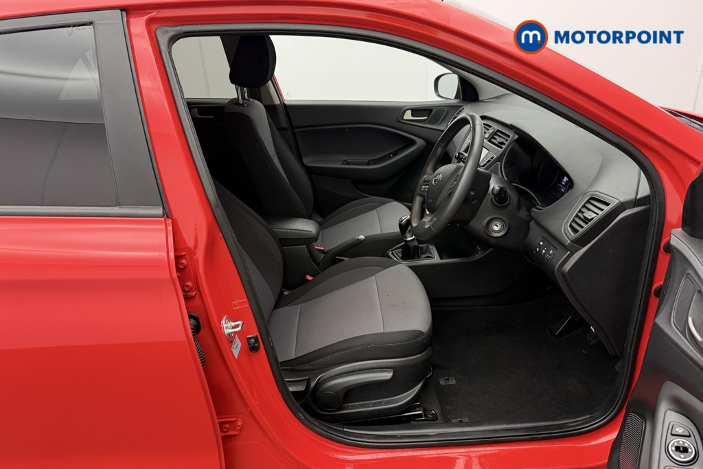 Used Hyundai i20 2018 for sale - 76127784: Photo 20
