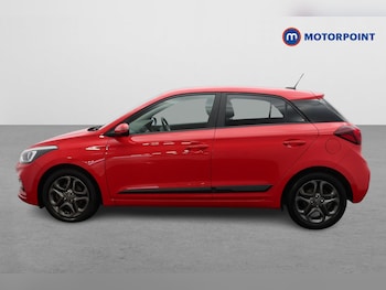 Used Hyundai i20 2018 for sale - 76127784: Photo