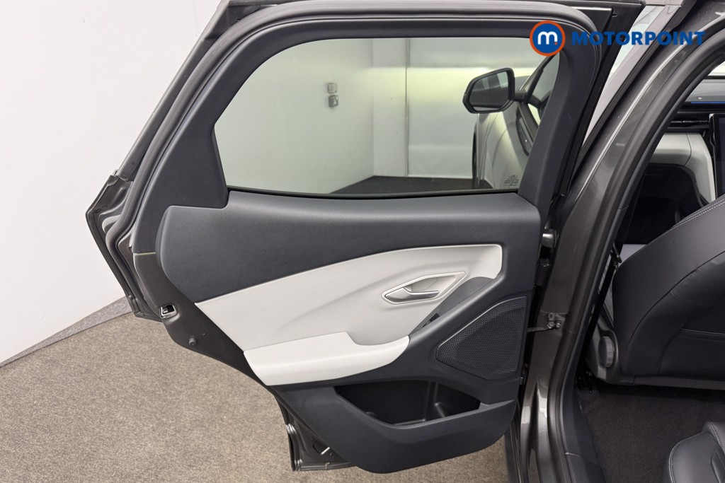 Used Ford Explorer 2025 for sale - 76862605: Photo 15