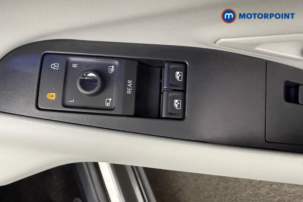 Used Ford Explorer 2025 for sale - 76862605: Photo 31