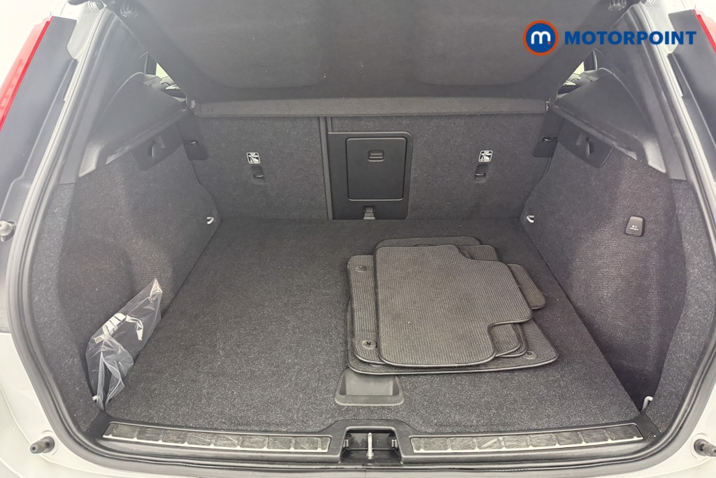 Used Volvo XC40 2021 for sale - 77152307: Photo 13