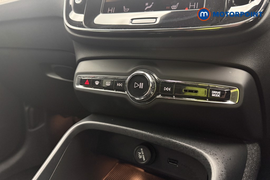 Used Volvo XC40 2021 for sale - 77152307: Photo 21