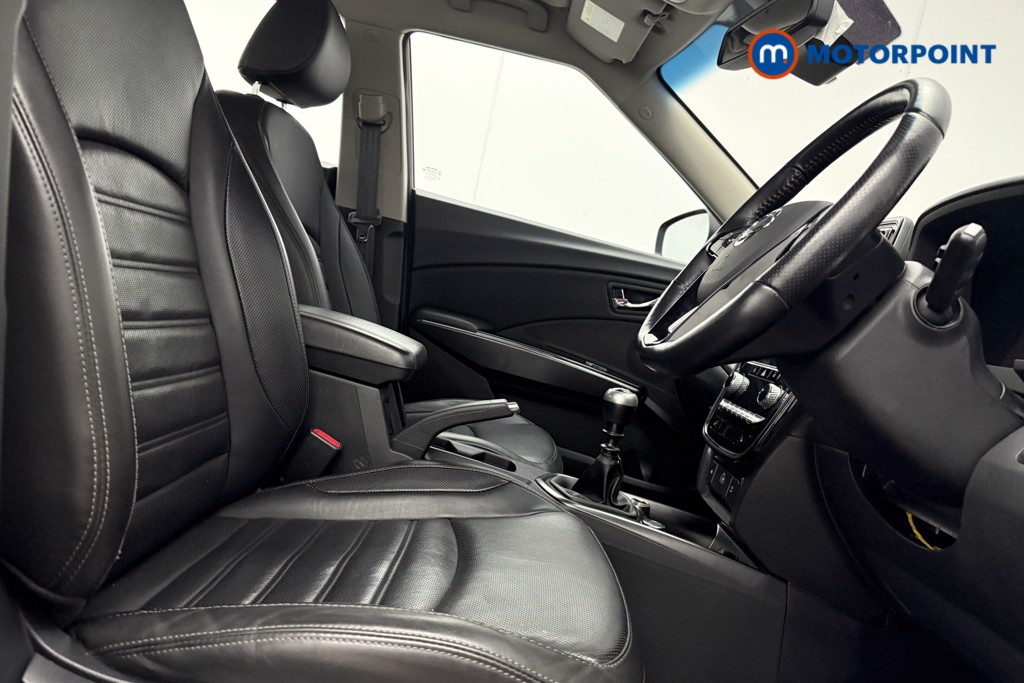 Used Ssangyong Tivoli 2021 for sale - 77147448: Photo 15