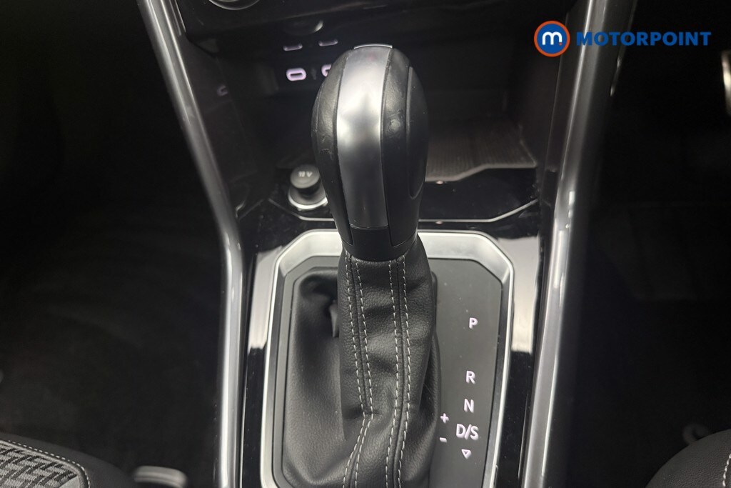 Used Volkswagen T-Roc 2021 for sale - 77570810: Photo 15